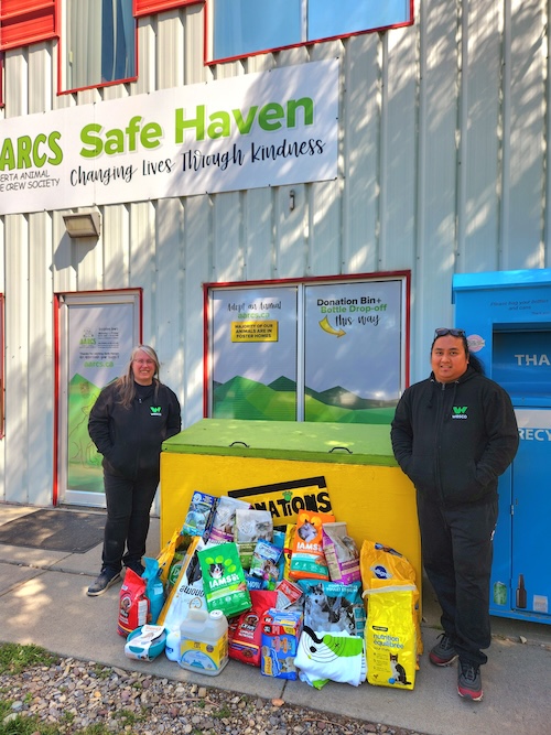 Wesco volunteers donations.