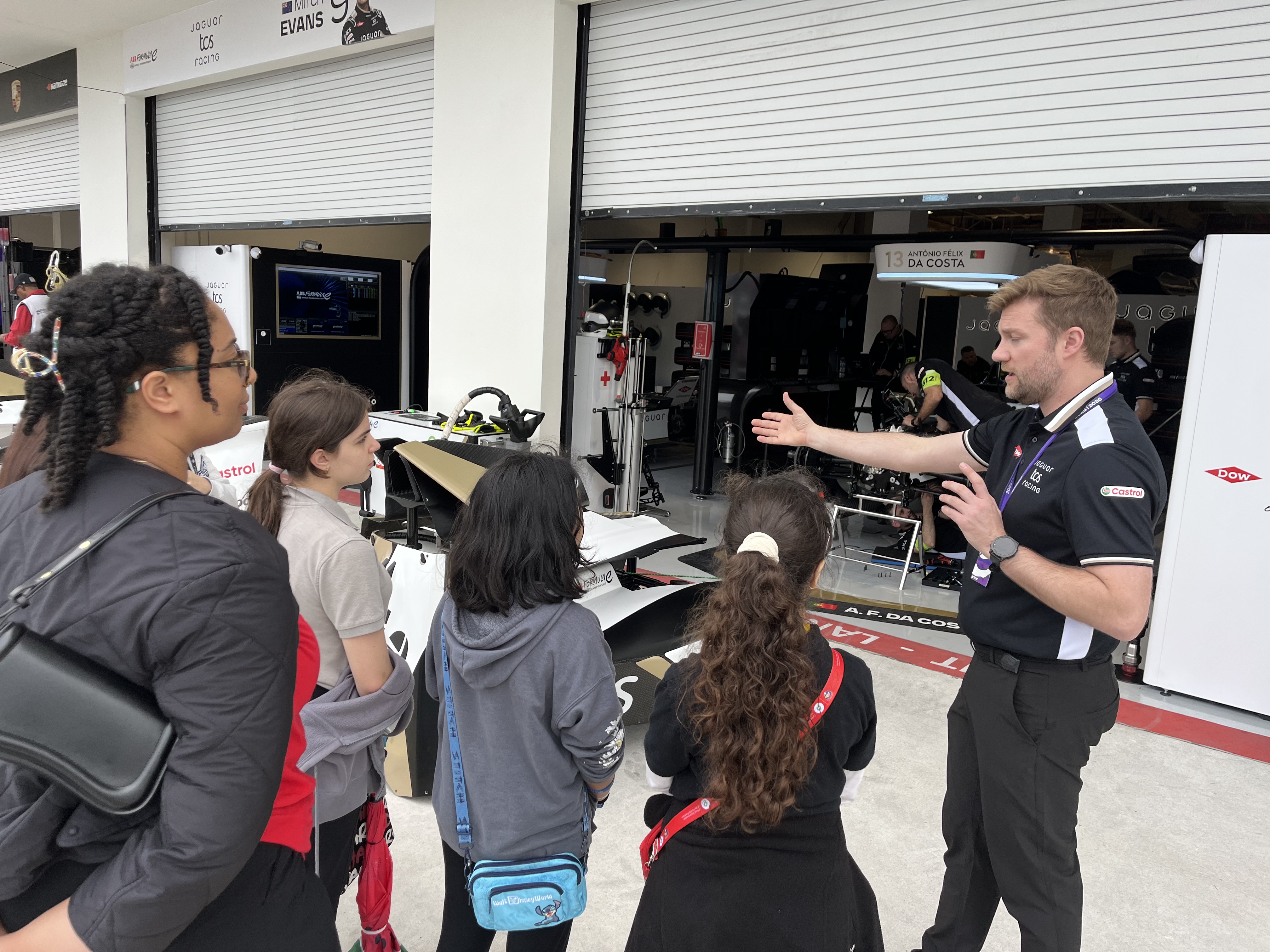 HIVE students in Miami