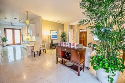In addition to abundant natural daylighting, the house features CFL and LED lighting to conserve energy.