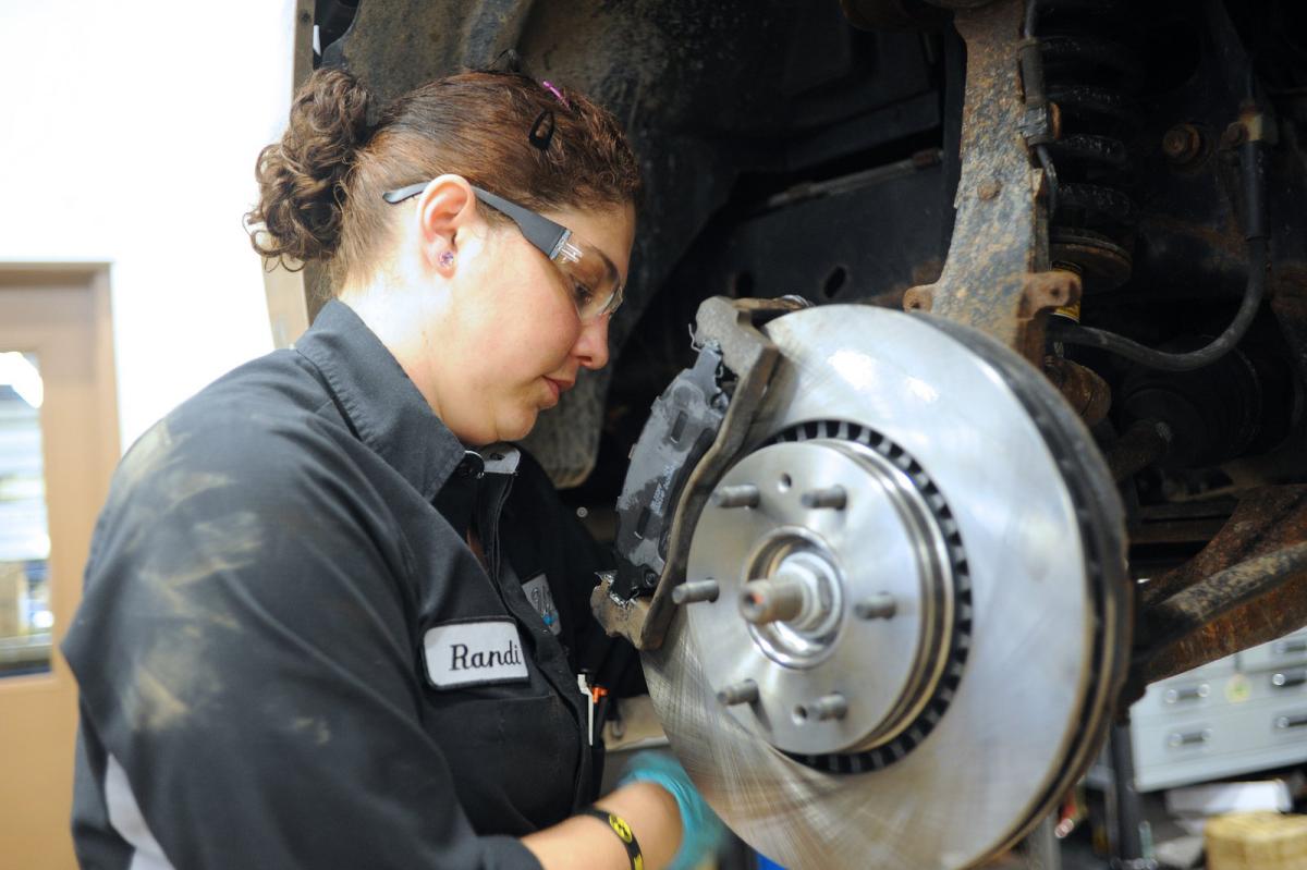 Randigale Smith, Dunlap, Ill., is one of nine women awarded a 2014 General Motors “Drive to Succeed” scholarship. The program supports women who seek careers in automotive retailing. Smith is enrolled in the GM Automotive Service Educational Program at Illinois Central College in East Peoria, Ill.